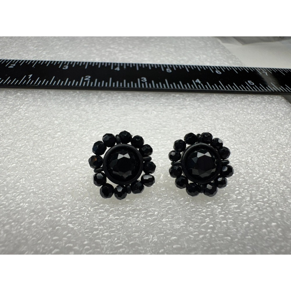 Black‎ Faceted Gem Flower Stud Earrings Silver Tone